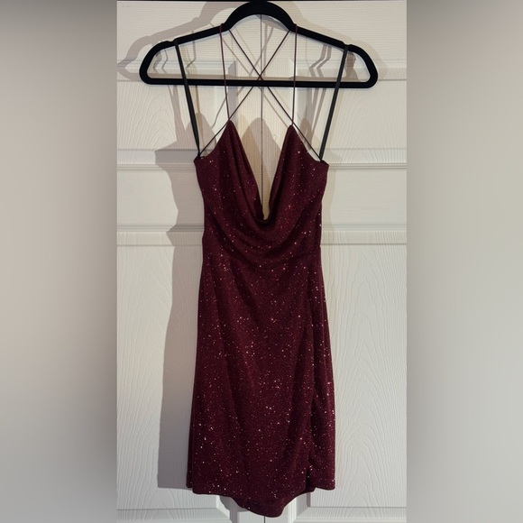 B. Darlin Womens Juniors Cowl Neck Open Back Bodycon Dress Size 9/10 NWOT - Picture 1 of 4